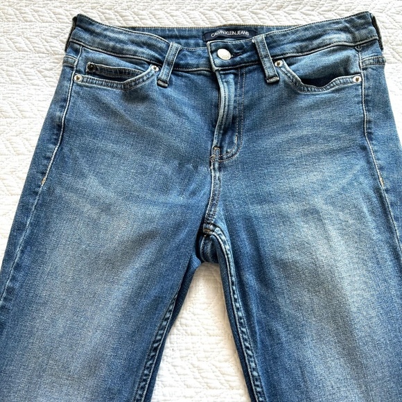 Calvin Klein Jeans 001 Super Skinny Mid Rise Jeans Med Wash Size 6 - Picture 9 of 15